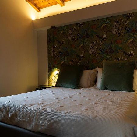 Ginevra Boutique Rooms - Palazzo Leosini - Residenze D'Epoca LʼAquila Екстериор снимка