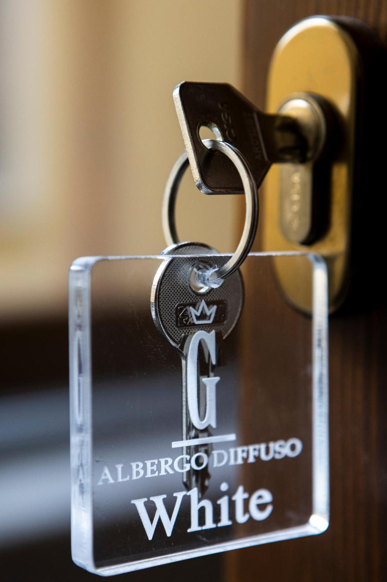 Ginevra Boutique Rooms - Palazzo Leosini - Residenze D'Epoca LʼAquila Екстериор снимка