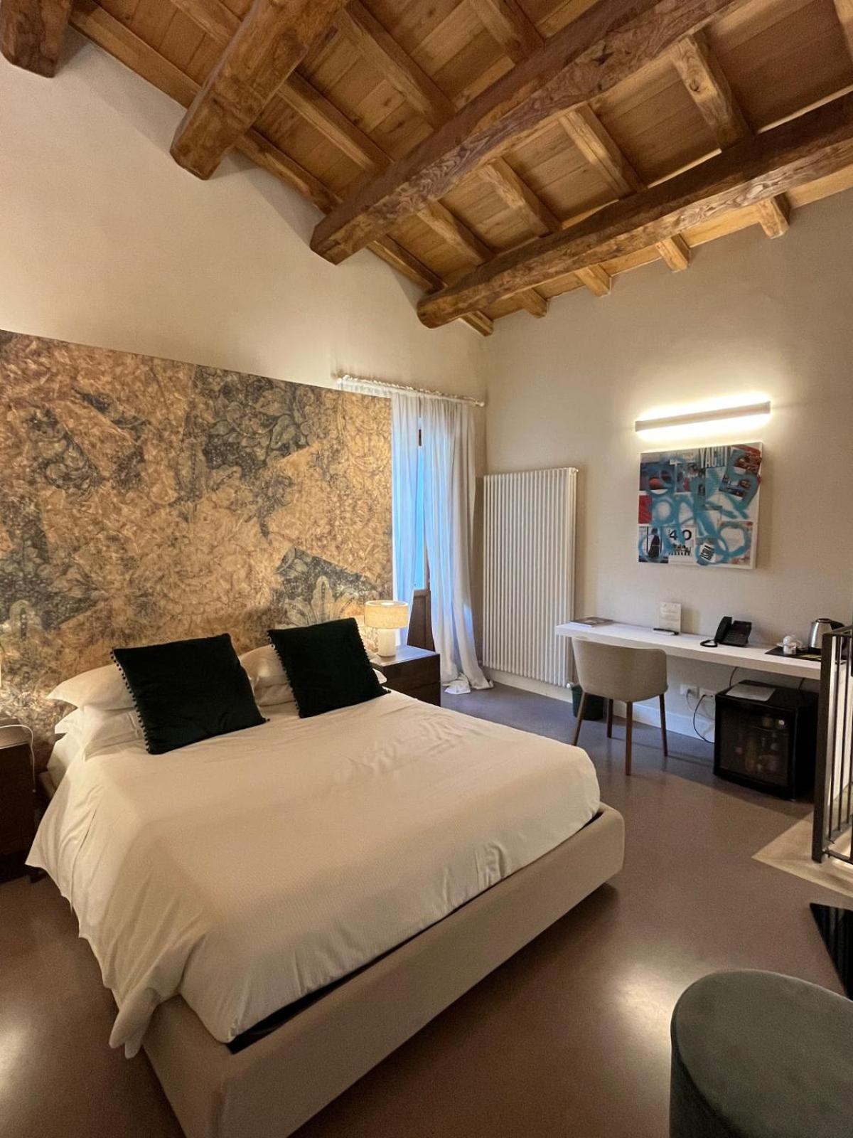 Ginevra Boutique Rooms - Palazzo Leosini - Residenze D'Epoca LʼAquila Екстериор снимка