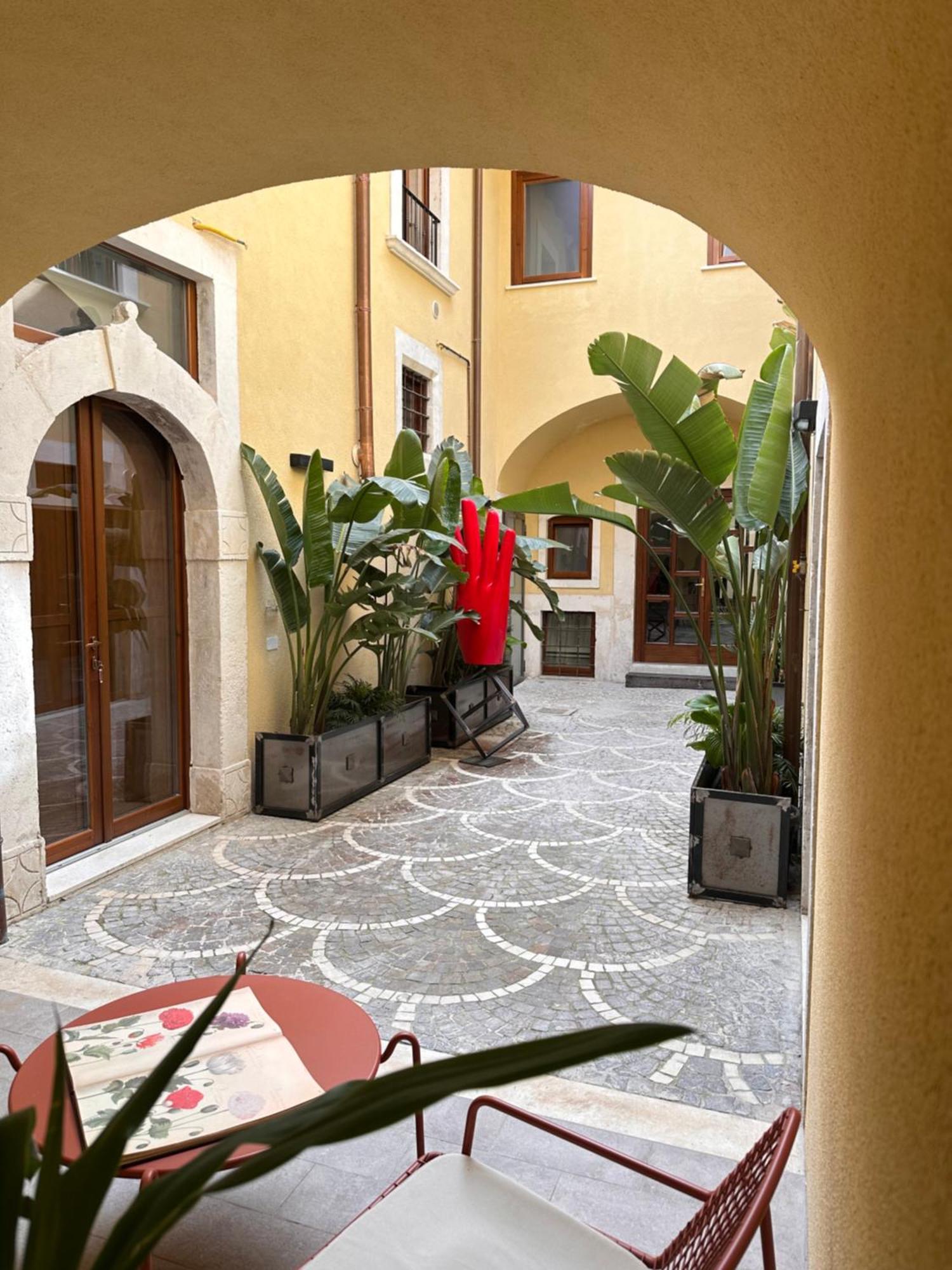 Ginevra Boutique Rooms - Palazzo Leosini - Residenze D'Epoca LʼAquila Екстериор снимка